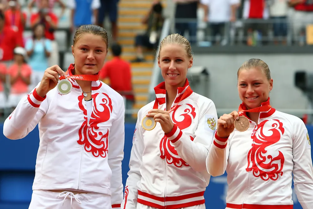 Daniil Medvedev không tham gia trại huấn luyện ở Yuzhno-Sakhalinsk, tự bay đến Olympic Tokyo ảnh 2