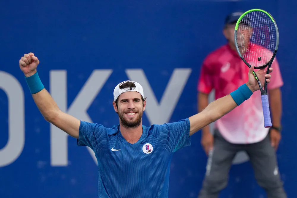 Novak Djokovic tan mộng “Golden Slam”, Alexander Zverev quật khởi 2 ván cuối để vào tranh HCV ảnh 2
