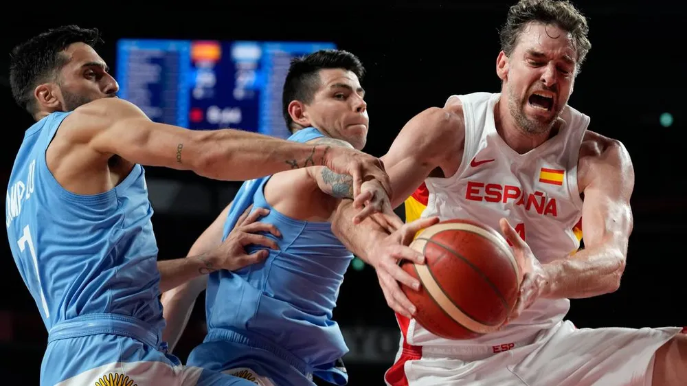 Ngày mai, “Vua ghi điểm” Kevin Durant cùng các đồng đội sẽ đấu tuyển bóng rổ Tây Ban Nha ảnh 2