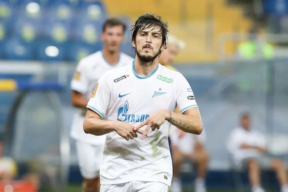 Valeri Karpin thôi chức HLV trưởng FC Rostov: Để tập trung cho Sbornaya, và cả vì 2 trận thua liên tiếp ở RPL ảnh 1