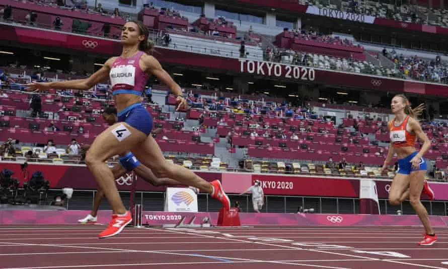 McLaughlin nối bước Karsten Warholm, lập KLTG cự ly chạy 400m vượt rào - lần đầu tiên trong lịch sử Olympic ảnh 1