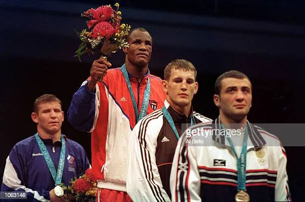 “La Sombra” Julio Cesar La Cruz: Sẽ “nối ngôi” của tiền bối Felix Savon “Bé Bự”? ảnh 1