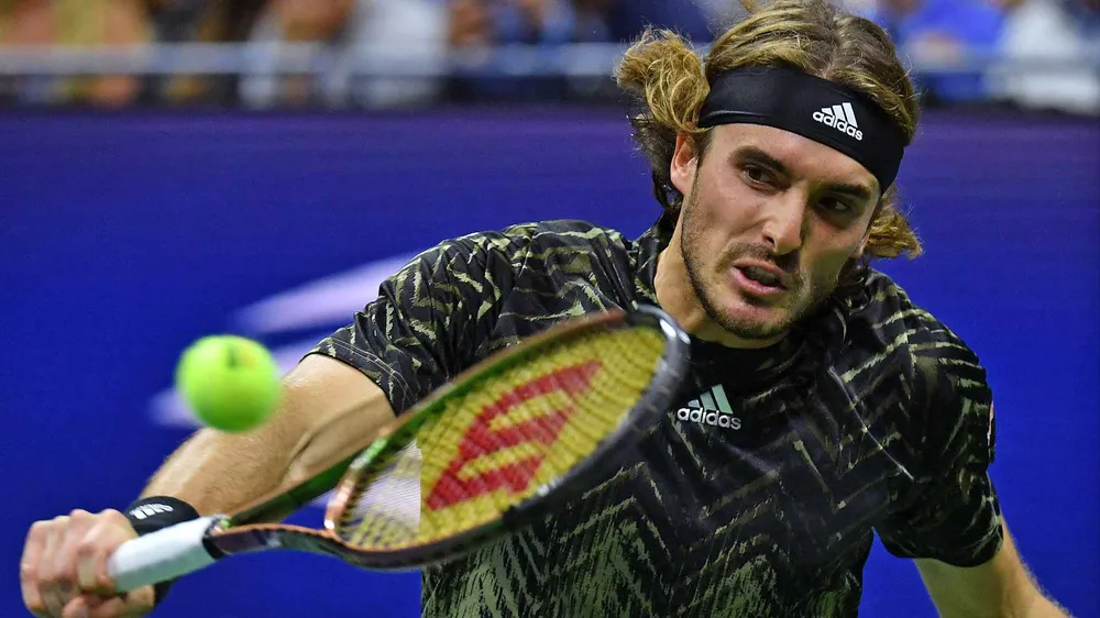 US Open: Daniil Medvedev thắng trận thứ 201, Stefanos Tsitsipas lại… vào nhà vệ sinh ảnh 1