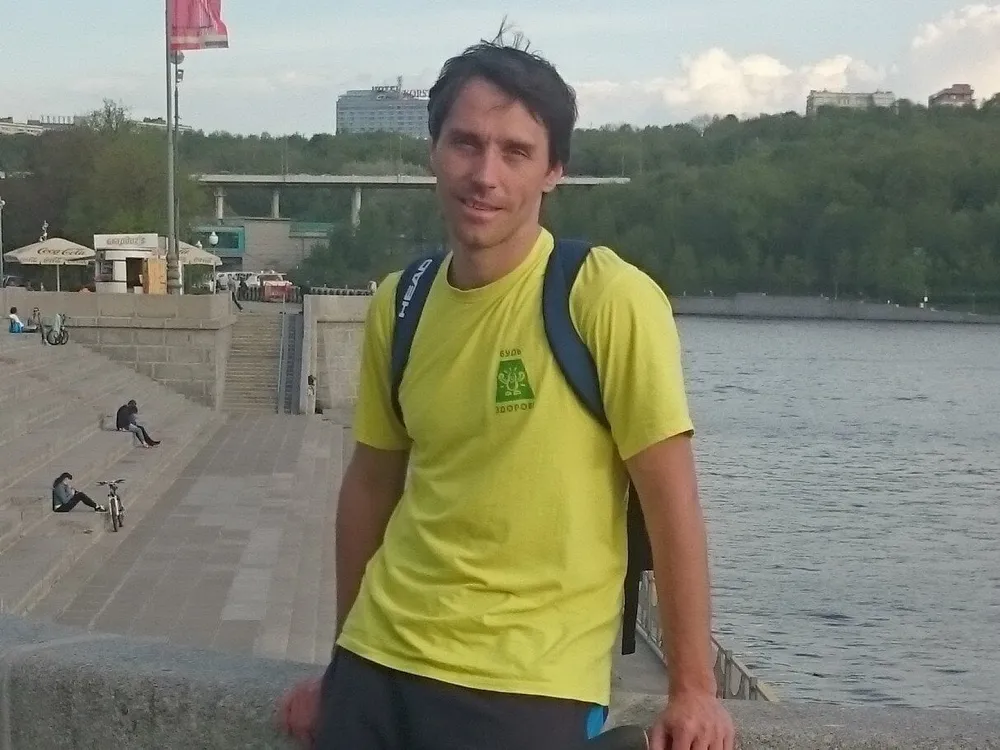 Daniil Medvedev và những người quan trọng trong đời (I): Cha mẹ và những người thầy, người cô đặt viên gạch đầu tiên ảnh 3