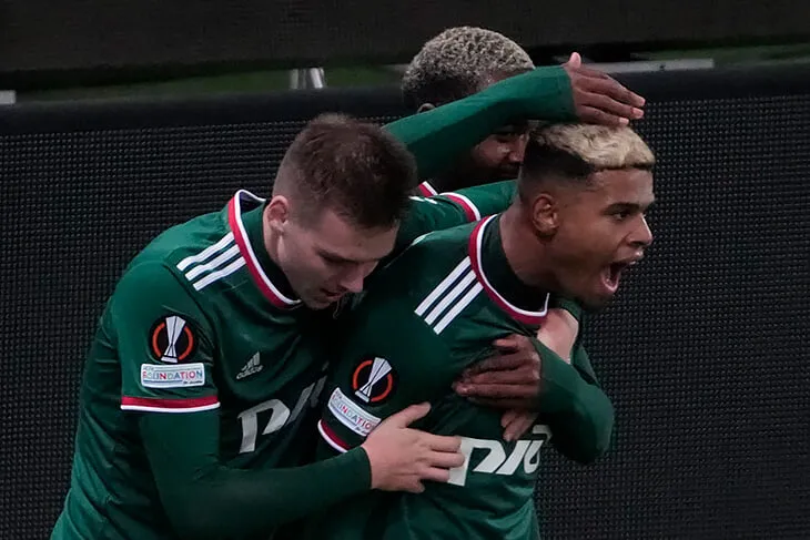 'Truyền nhân áo số 10' Tino Anjorin: Cứu tinh của Lokomotiv, thần tượng Frank Lampard và được Thomas Tuchel ngợi khen ảnh 1