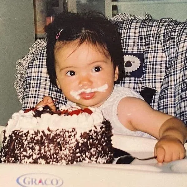 “Quý cô Anh quốc” Emma Raducanu: Yêu thích đua xe tốc độ, vừa tốt nghiệp Trung học, đang tập làm quen cách… tiêu tiền ảnh 1