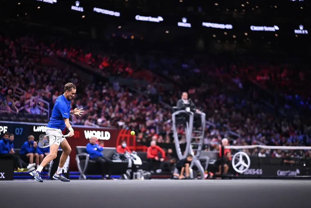 Laver Cup: Tsitsipas, Zverev, Medvedev và Rublev “tàn sát” đội tuyển thế giới, giúp châu Âu dẫn 11-1 ảnh 4
