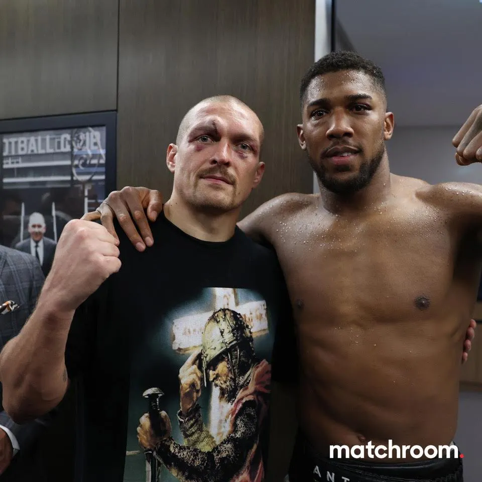 Anthony Joshua vs Oleksandr Usyk: “Miêu hiệp” cắt tỉa AJ “cơ bắp”, suýt thắng KO khiến cả Ukraine bùng nổ ảnh 5