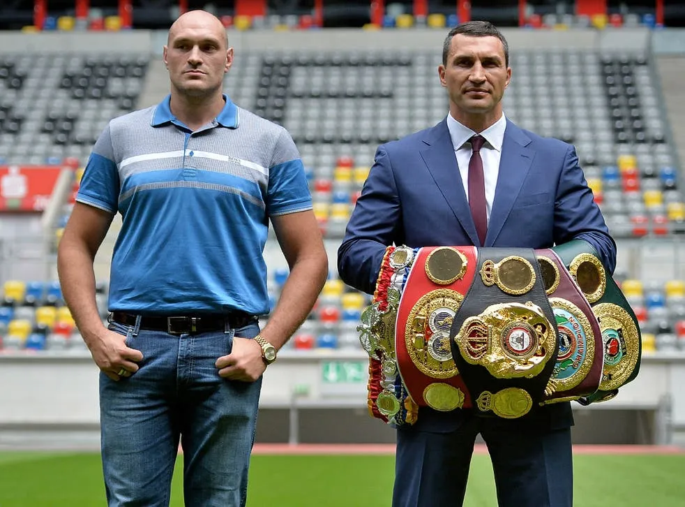 Tyson Fury “giận dữ”: Hết động lực sau khi hạ Klitschko “em”, béo phì… 170 kg, quay về nhờ thách thức Deontay Wilder ảnh 1