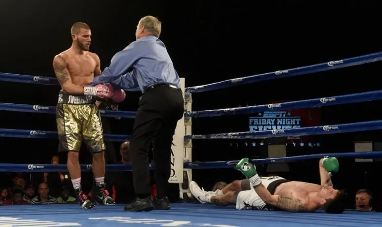 “Diệu thủ tiên sinh” Caleb Plant: Sống sót sau cái chết của con gái, đứng dậy giữ lời hứa của người cha ảnh 2