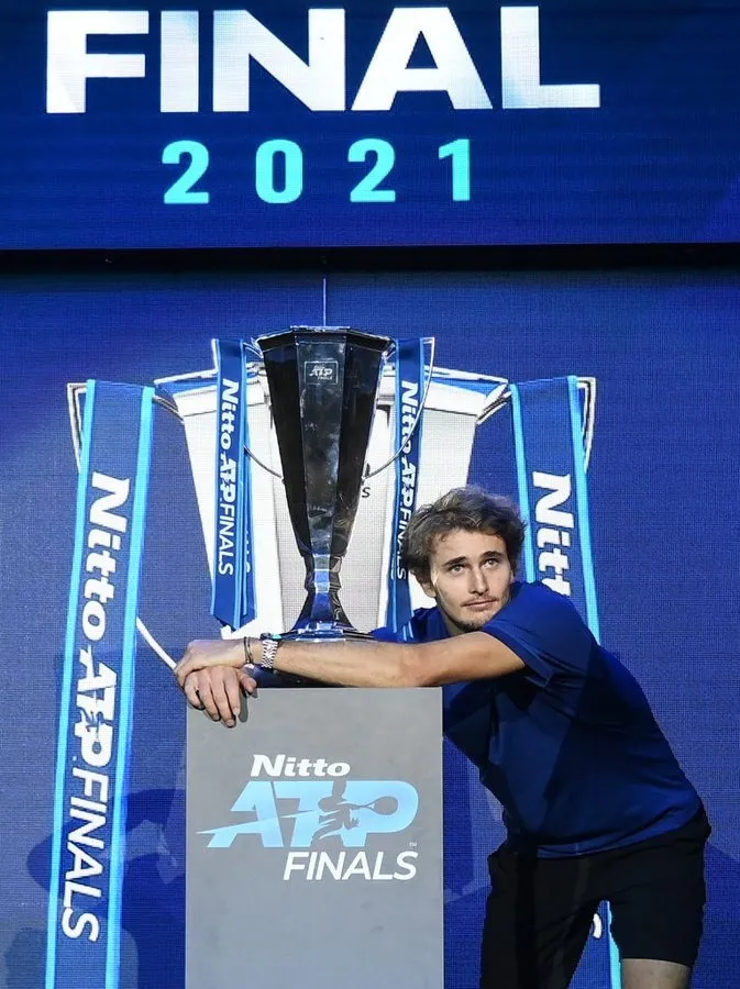 Medvedev suýt mất chiếc đồng hồ 200 ngàn EUR ở ATP Finals, Zverev sẽ là số 1 thế giới vào năm sau ảnh 1