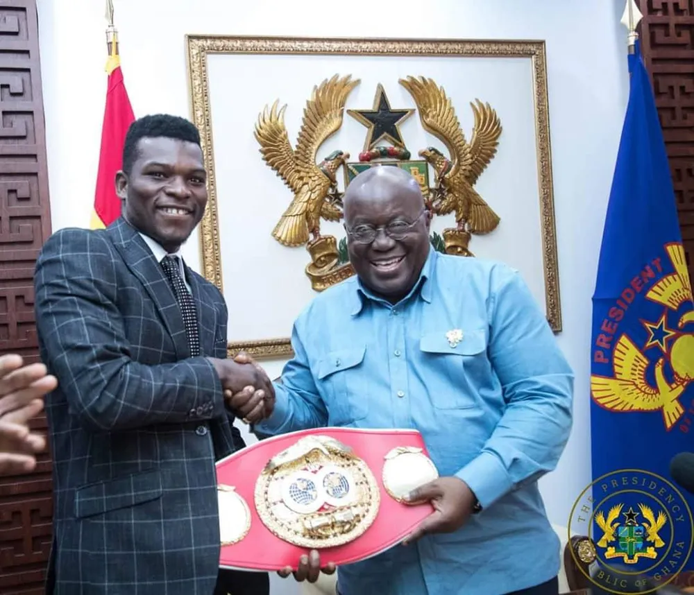 Richard Commey và khoảnh khắc đứng cùng Tổng thống Ghana