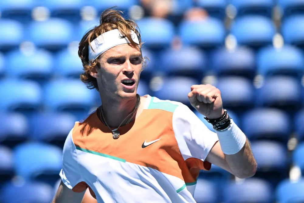 Australian Open: Andrey Rublev tiếp tục màn trình diễn “quá nhanh, quá nguy hiểm”, Andy Murray dừng cuộc chơi ảnh 1