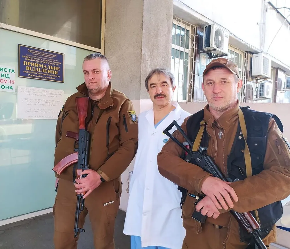 “Tiểu mỹ nhân gốc Ukraine” Eva Lys bất ngờ gây ra tranh cãi ảnh 2