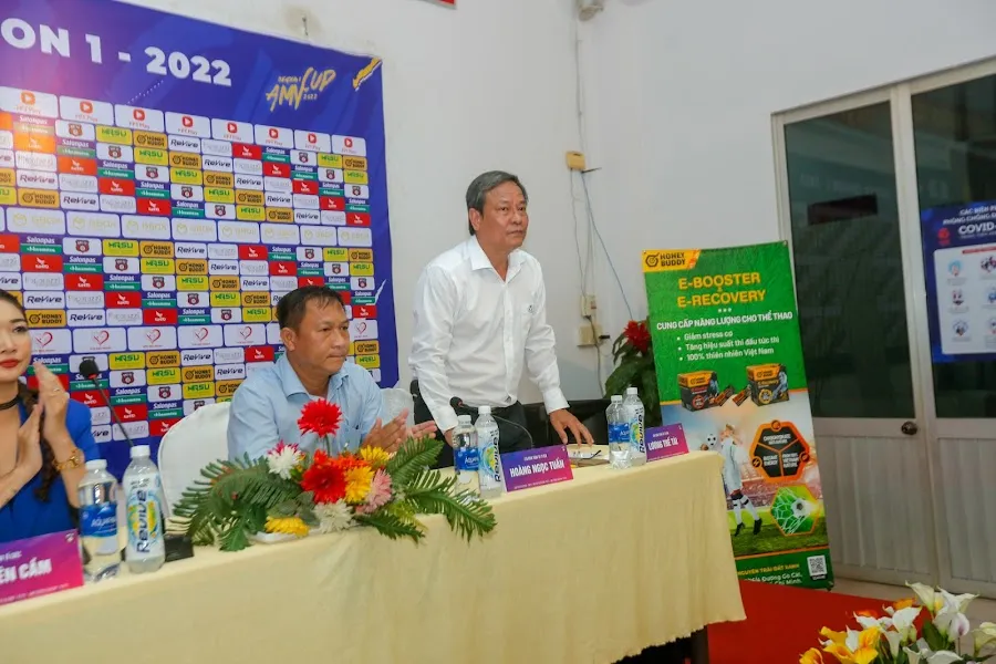 AMY CUP: Họp báo “hoành tráng hơn V-League” ảnh 6