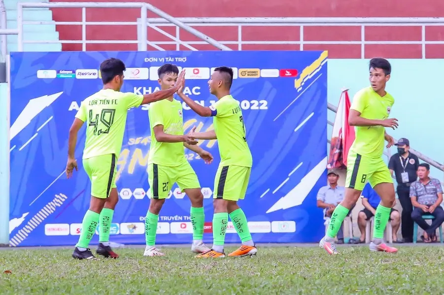 AMY CUP: Nghĩa Tình - Kim Ngân thua “hú vía”, sẽ đấu Coffee Friends ở “CK sớm”, XD Phước Hưng vs Hướng Dương FC ở BK còn lại ảnh 1