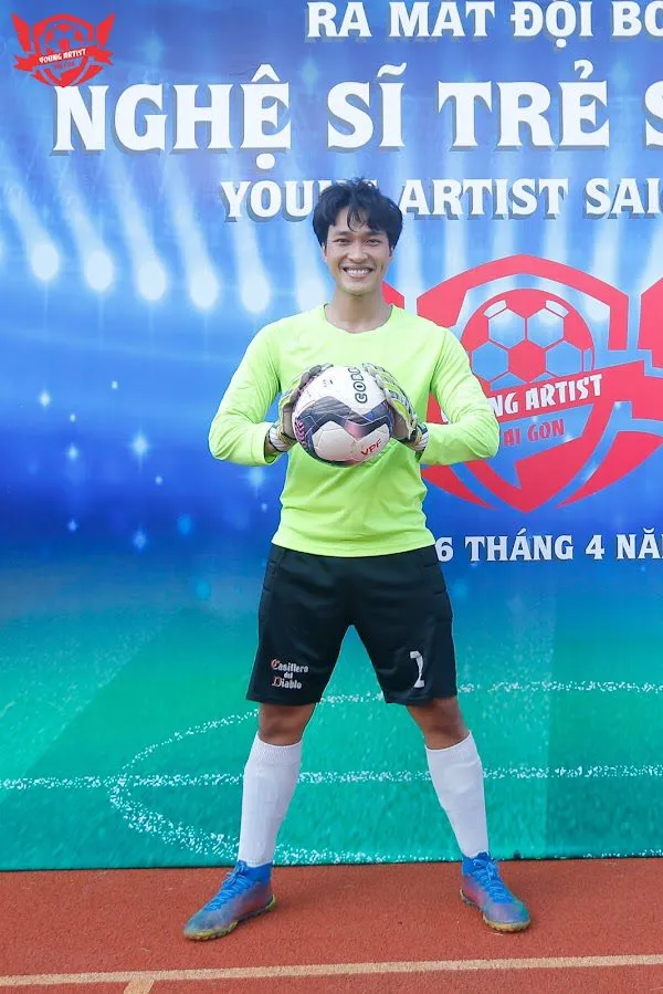 Young Artist Sài Gòn FC: Cặp HLV họ Nguyễn khét tiếng sẽ huấn luyện Hoàng Tôn, Đạt Kyo, Bi Max, Trần Nhậm… thỏa đam mê bóng tròn ảnh 2 Young Artist Sài Gòn FC: Cặp HLV họ Nguyễn khét tiếng sẽ huấn luyện Hoàng Tôn, Đạt Kyo, Bi Max, Trần Nhậm… thỏa đam mê bóng tròn ảnh 2