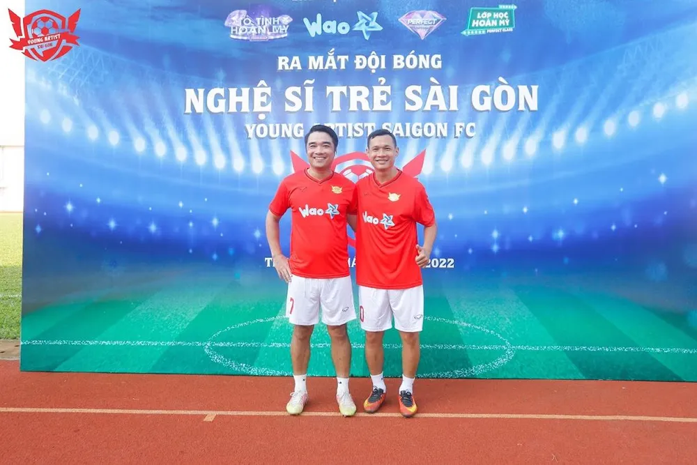 Young Artist Sài Gòn FC: Cặp HLV họ Nguyễn khét tiếng sẽ huấn luyện Hoàng Tôn, Đạt Kyo, Bi Max, Trần Nhậm… thỏa đam mê bóng tròn ảnh 5