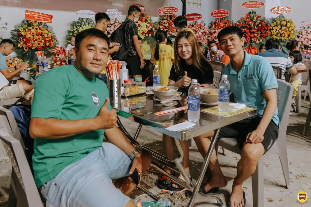 Cựu tuyển thủ futsal Bảo Chúng & Tất Ký Mì Gia: Từ đôi chân đảo điên sân bóng tới đôi tay thảy mì - trộn sốt điêu luyện ảnh 5