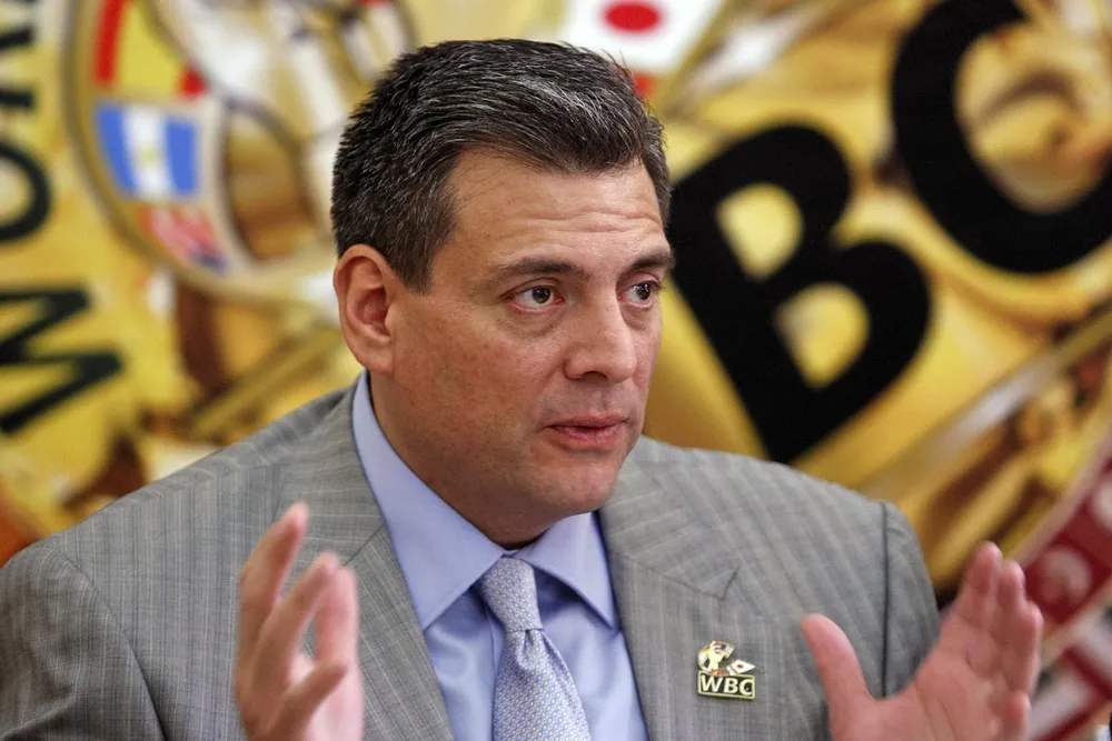 Võ sĩ bất bại người Đức chết trên sàn đài vì đau tim, Tyson Fury có 1 năm để tính toán giải nghệ hay không ảnh 1