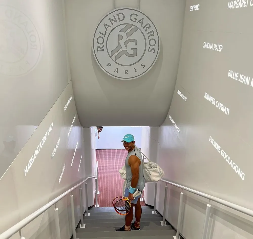 Roland Garros: Rafael Nadal “thử” chấn thương trong buổi tập đầu, Carlos Alcaraz đau nỗi đau người anh lớn ảnh 1