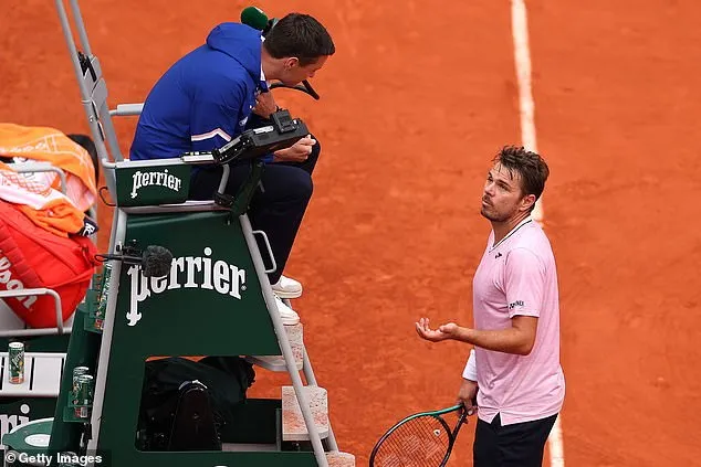 Roland Garros: Stan Wawrinka bị loại, tức giận la hét trọng tài vì “nước uống đóng băng” ảnh 1