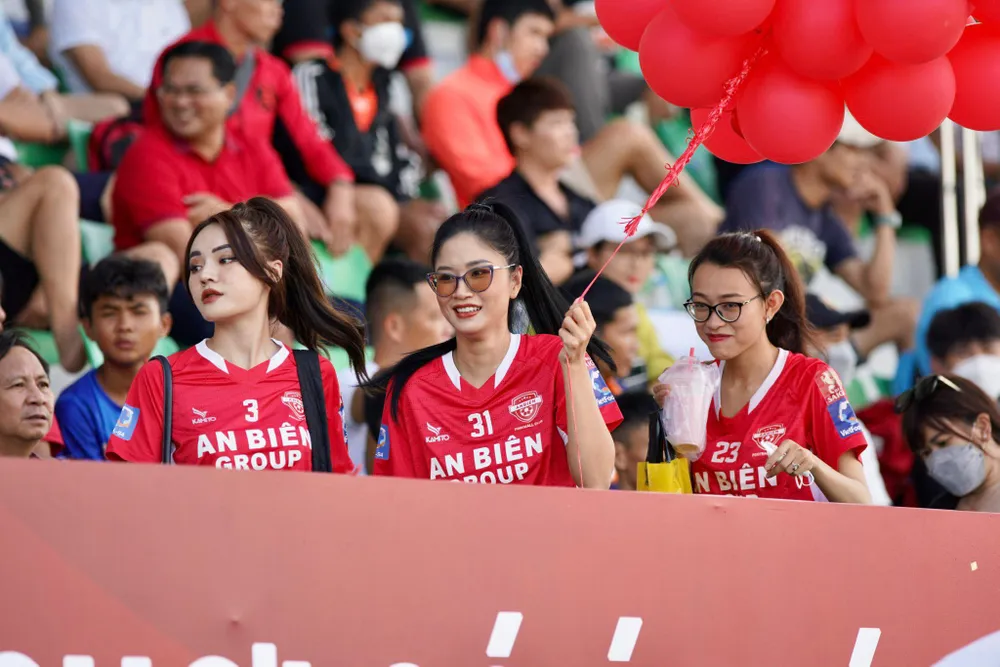 SPL - S4: Giải phủi sân 7 quay trở lại rộn rã ở miền đất… sân 5 - nghịch lý lại rất hợp lý ảnh 6