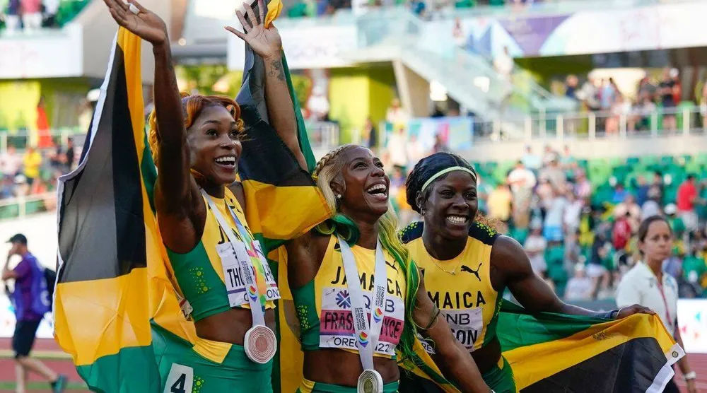 Giải điền kinh Vô địch thế giới 2022: Shelly-Ann Fraser-Pryce lần thứ 5 VĐTG cự ly 100m nữ, phá kỷ lục giải đấu ảnh 1