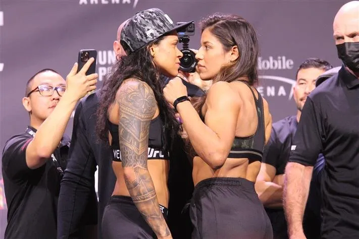 UFC 277 Pena vs Nunes 2: “Sư tử cái” Amanda Nunes báo thù “Hồ ly Venezuela” Julianna Pena, giành lại “ngôi Hậu” ảnh 1