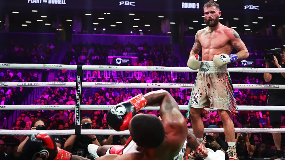 “Diệu thủ tiên sinh” Caleb Plant: Hạ KO “The Dog” Anthony Dirrell ở hiệp 9, ăn mừng chiến thắng bằng động tác “chôn xác” đối thủ ảnh 1