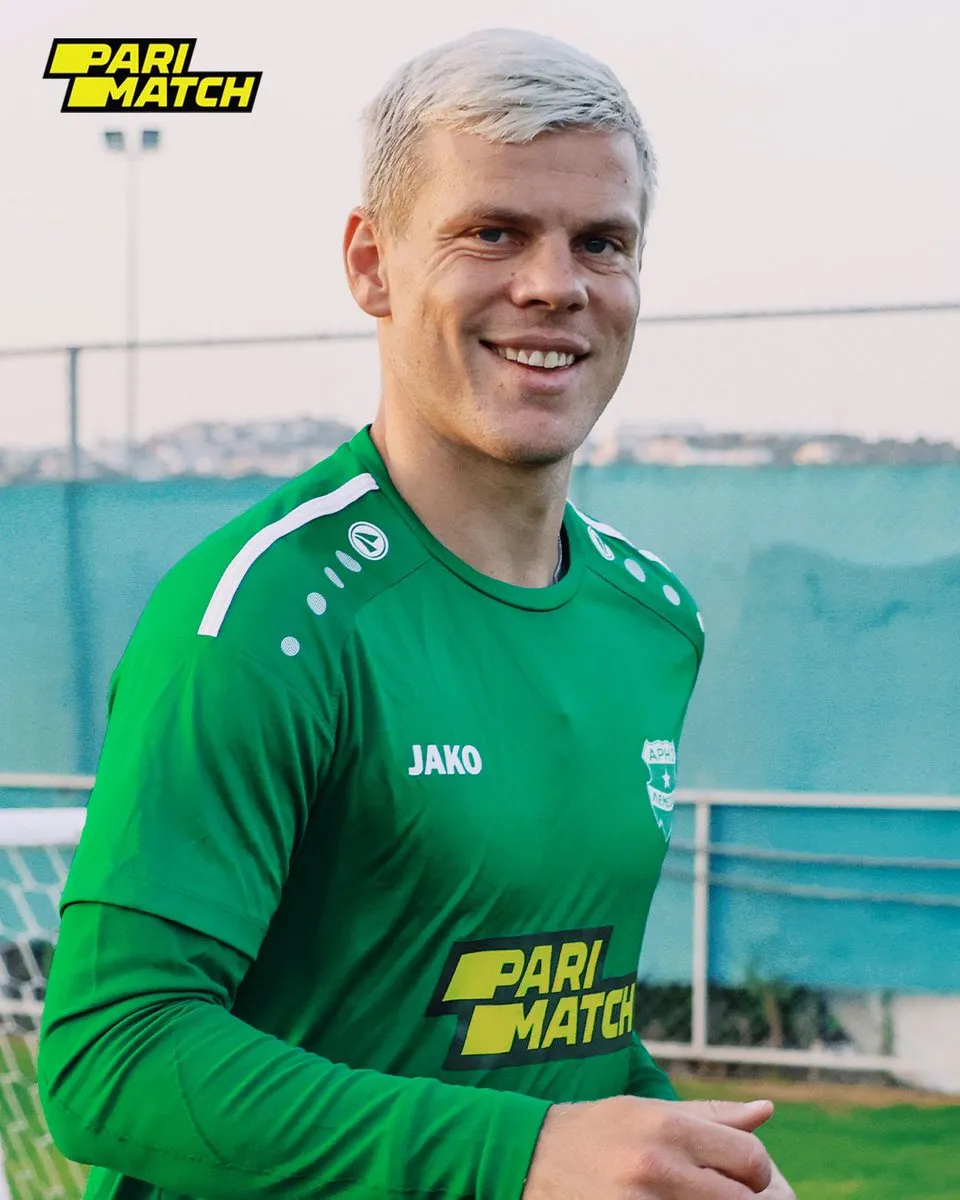 Cầu thủ Nga từng đi tù Aleksandr Kokorin: Hưởng thụ cuộc sống ở đảo Cyprus, không xem RPL, là ngôi sao của Aris Limassol ảnh 4