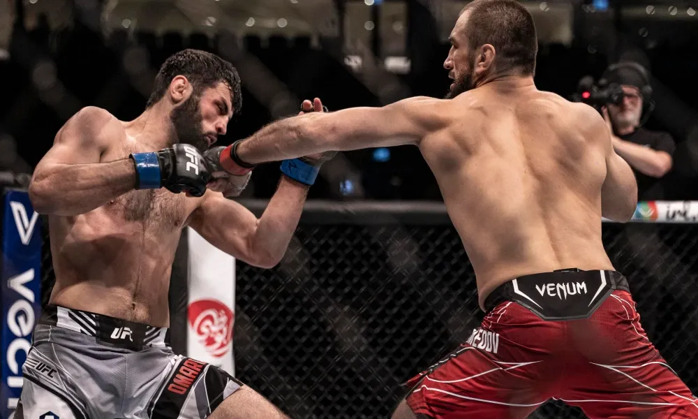 “Sói xám Chechnya” Khamzat Chimaev: Va với anh em “Đại bàng Nga” Khabib Nurmagomedov ở UFC 280 vì xung đột từ lâu ảnh 2