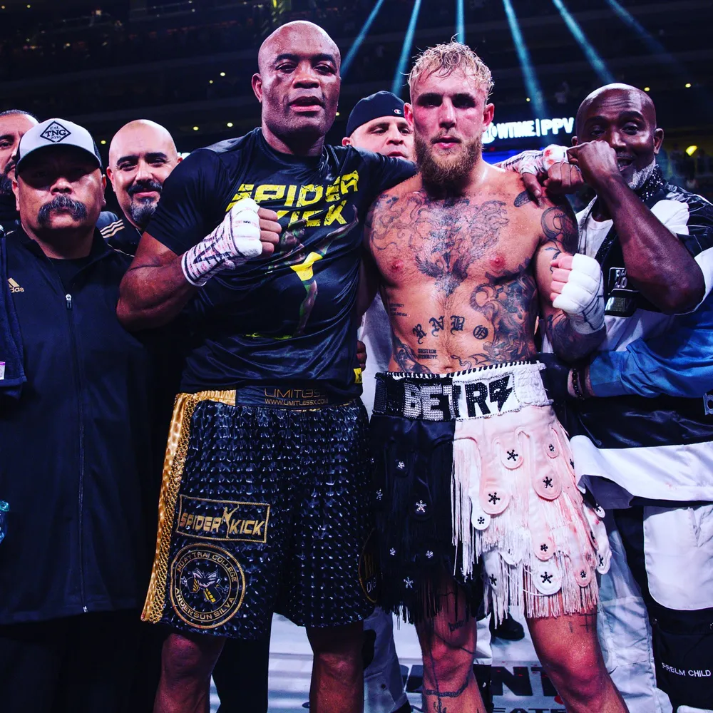 “YouTuber thích thượng đài” Jake Paul: Đánh bại Cựu vô địch UFC - Anderson Silva bằng điểm số tuyệt đối, giành trận toàn thắng thứ 6 ảnh 5