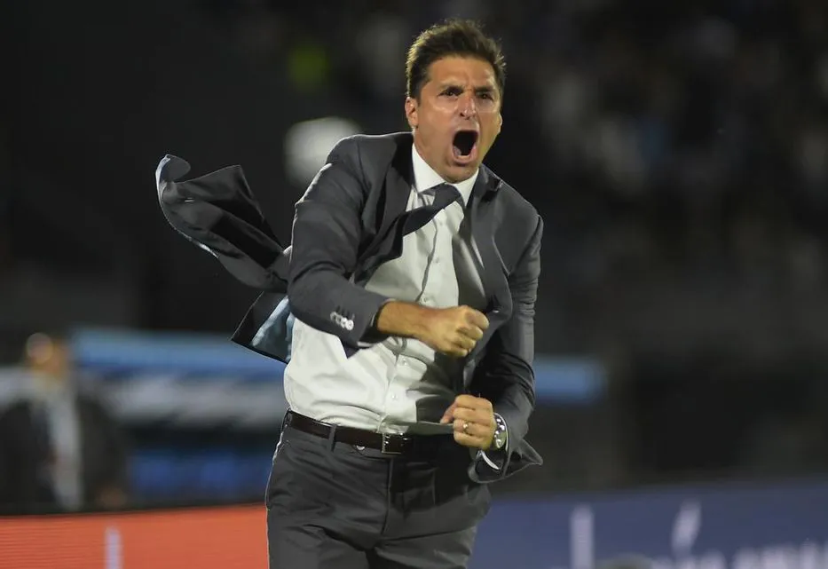 Bảng H: Đoản khúc cuối cho Ronaldo và Suarez ảnh 3