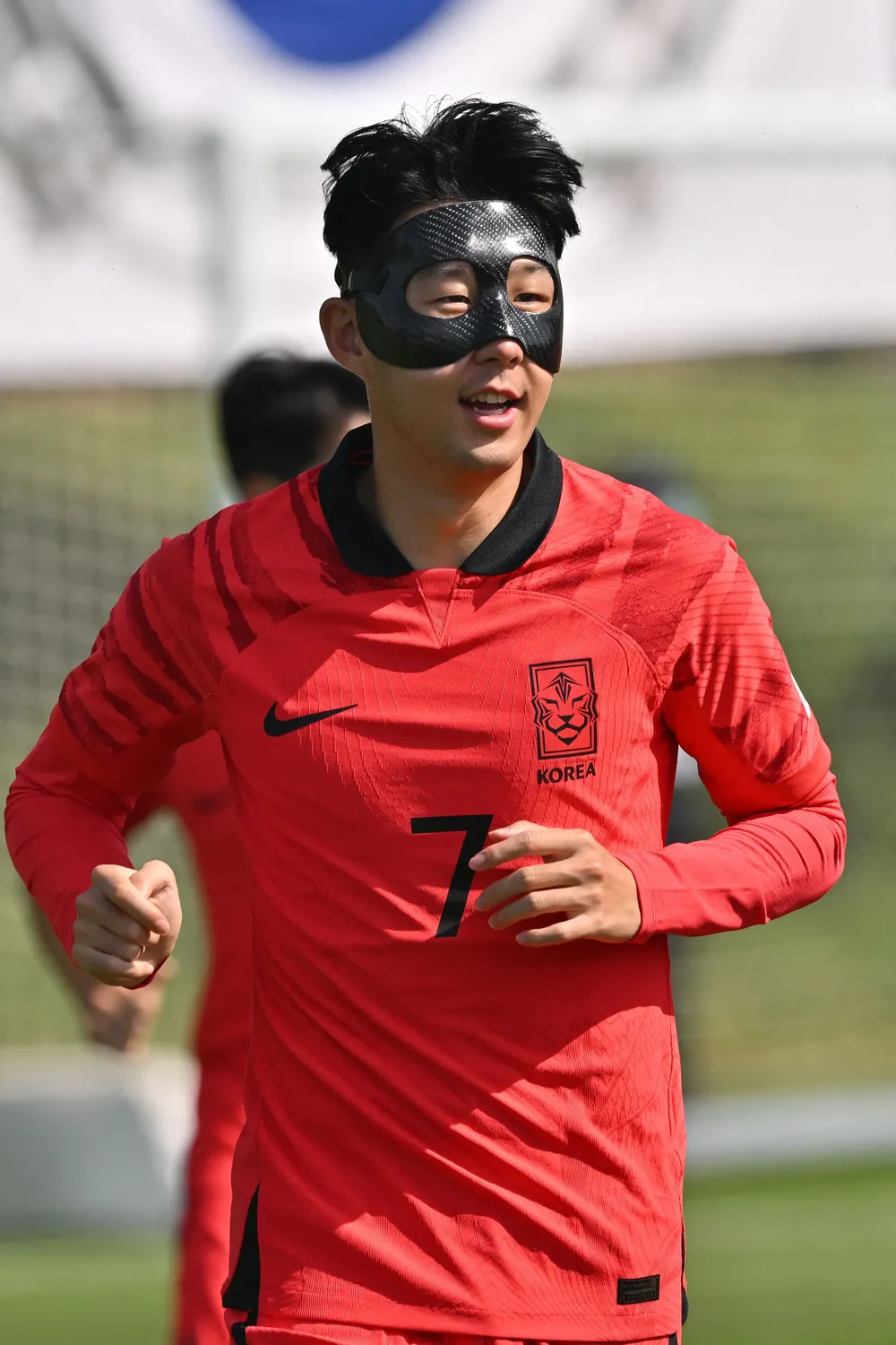 Bảng H: Đoản khúc cuối cho Ronaldo và Suarez ảnh 9