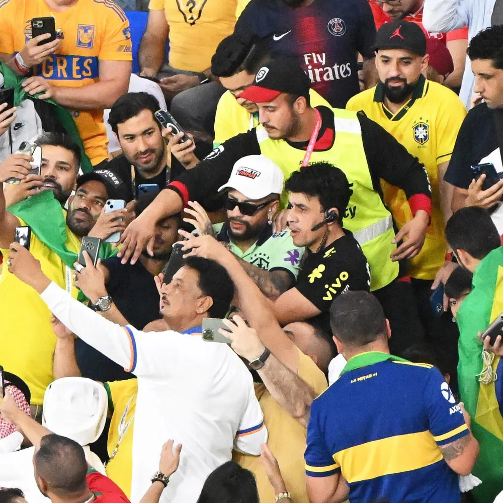 Neymar: Cầu thủ Brazil duy nhất không đến SVĐ 974 xem đội nhà đánh bại Thụy Sỹ 1-0 ảnh 1