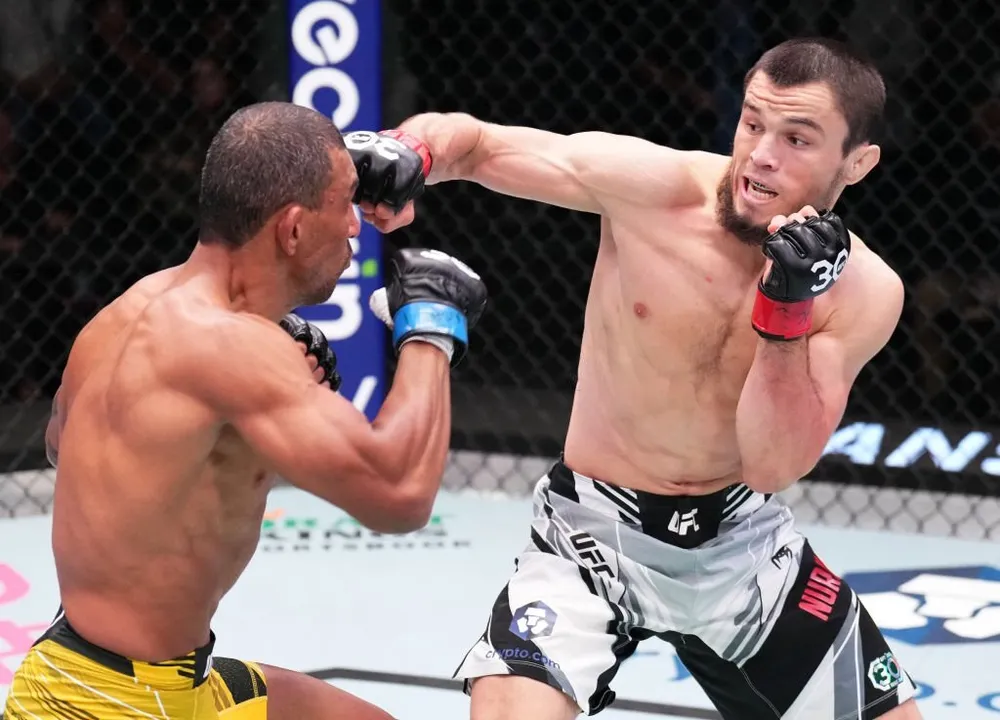 "Đại bàng trẻ" Umar Nurmagomedov