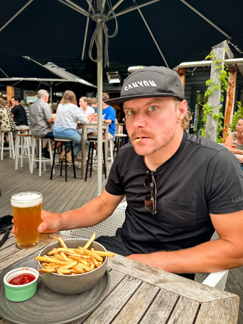 Đùa giỡn khi chuẩn bị quay lại làm việc