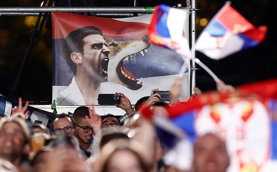 Djokovic và biểu tượng của... Sói