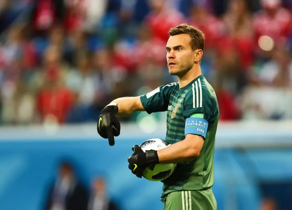 Thủ môn Akinfeev