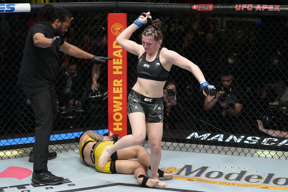 Erin ăn mừng sau chiến thắng