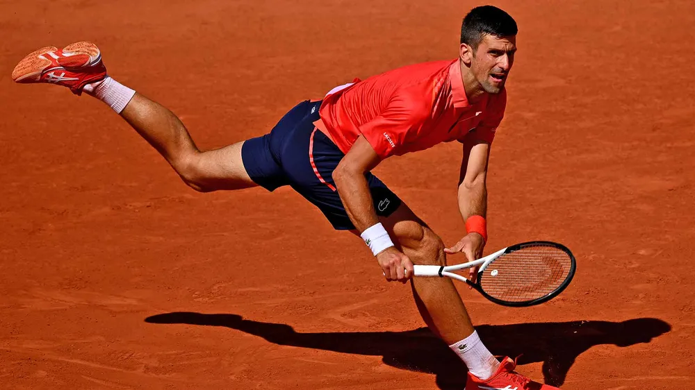 Djokovic lọt vào tứ kết