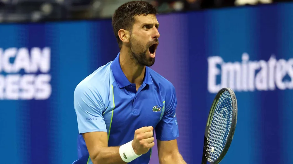Djokovic ngược dòng giành chiến thắng sau 5 ván đấu
