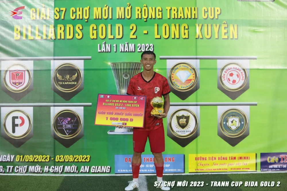 Nguyễn Công Thành của Phong Táo giành giải Cầu thủ xuất sắc nhất