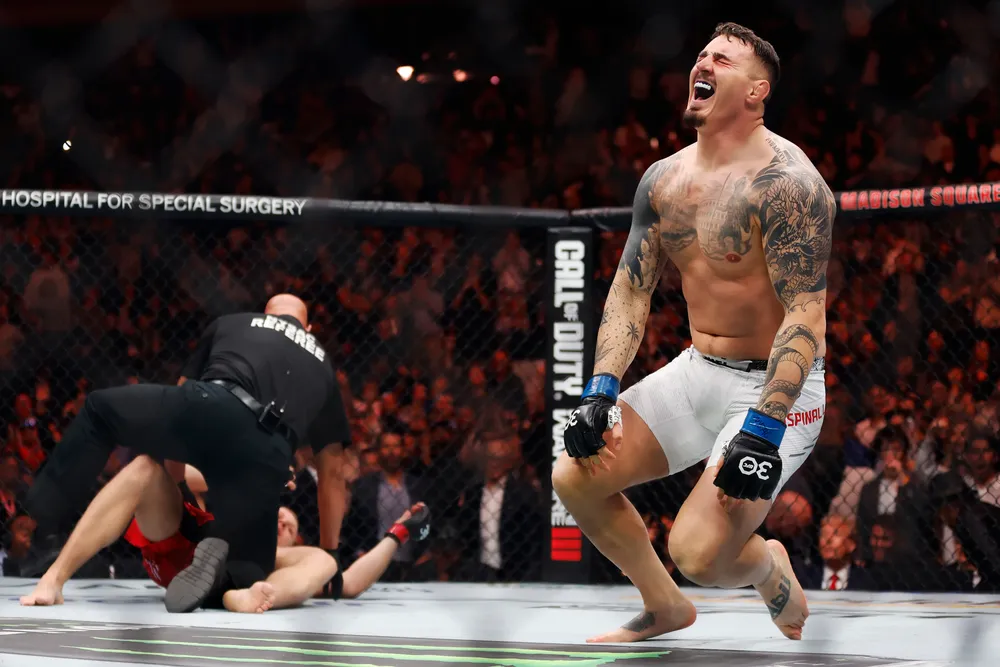 Aspinall hiến dâng chiến thắng cho cha mình