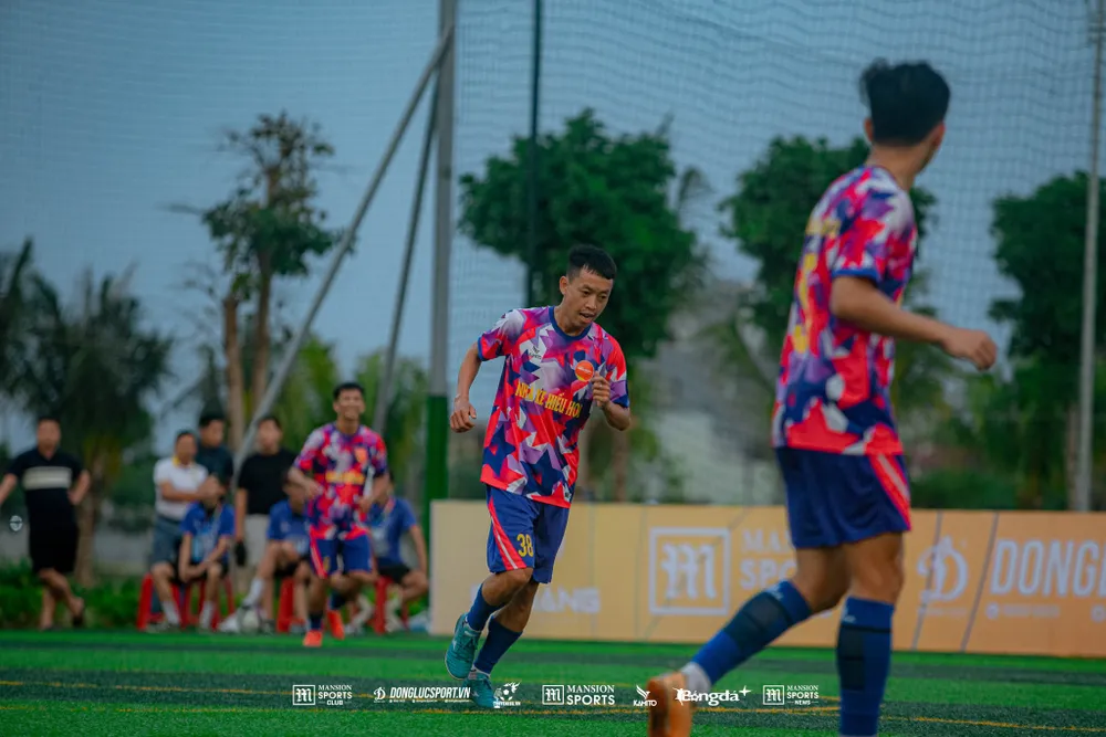 Hiếu Hoa Quahaco 04.jpg