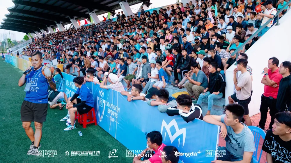 Bế mạc - Khán giả 08.jpg