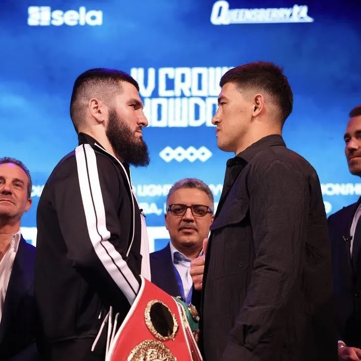 Beterbiev vs Bivol 01.jpg