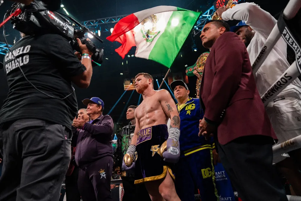 Canelo 5-5.jpg