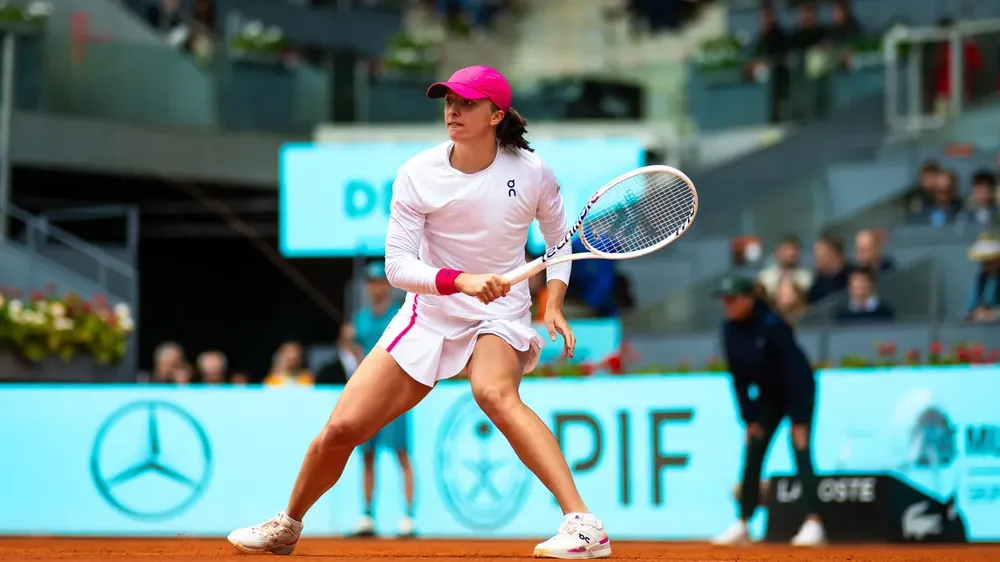 Swiatek lọt vào chung kết